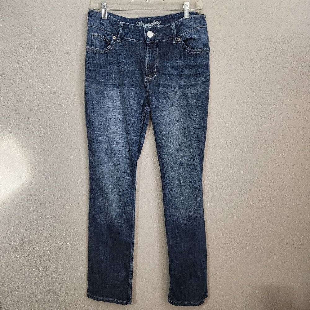Wrangler Womens Straight Leg Dark Wash Jeans Size 11/12 X 33 Mid-Rise Stretch